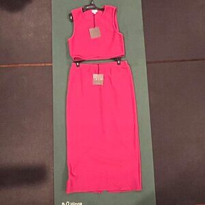 Le Lis Fuschia 2 Piece Set, Crop Top & Skirt, Women's Medium, NWT